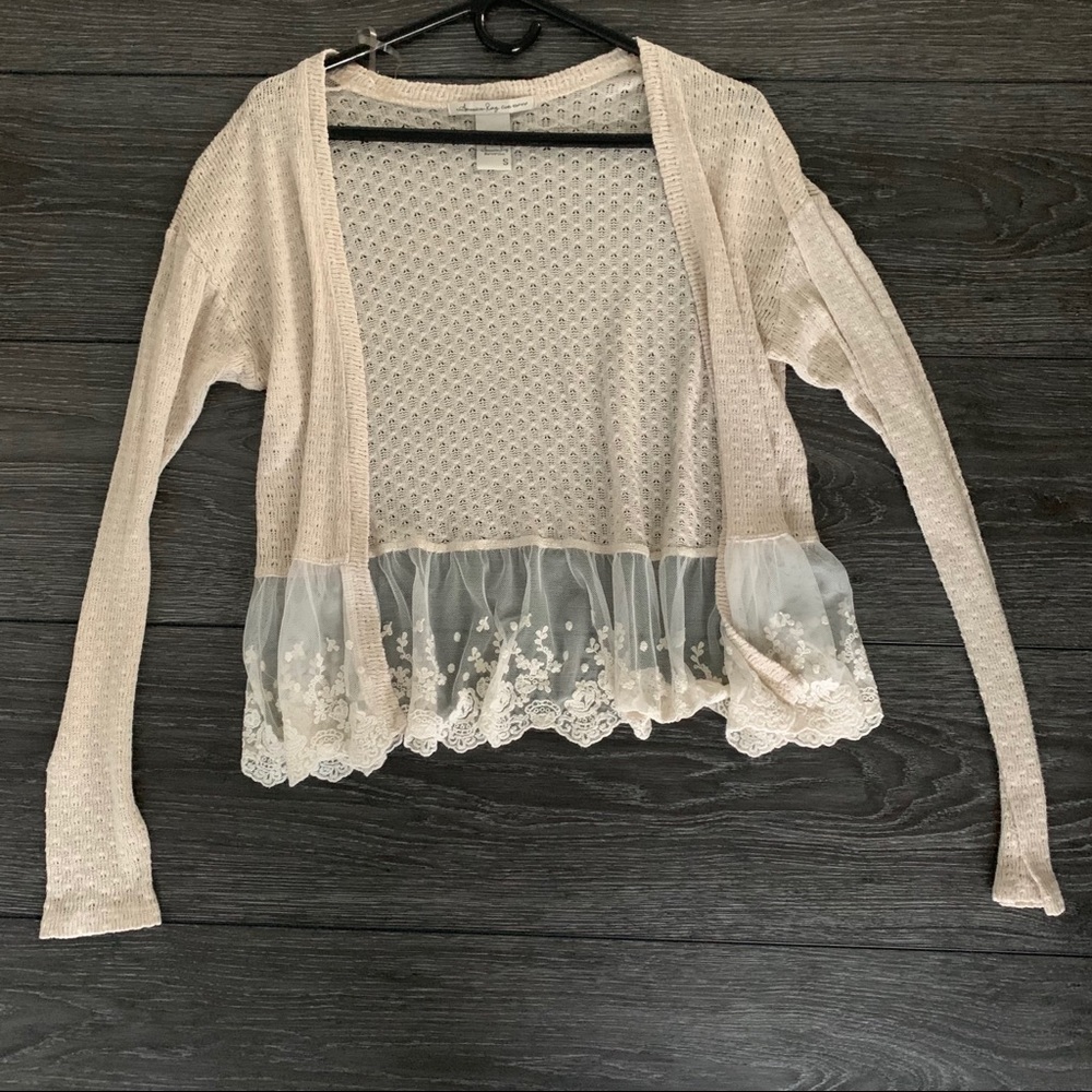 American Rag S/M Cream Cardigan w lace detailing